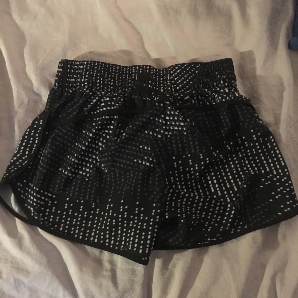 Gap fit athletic shorts